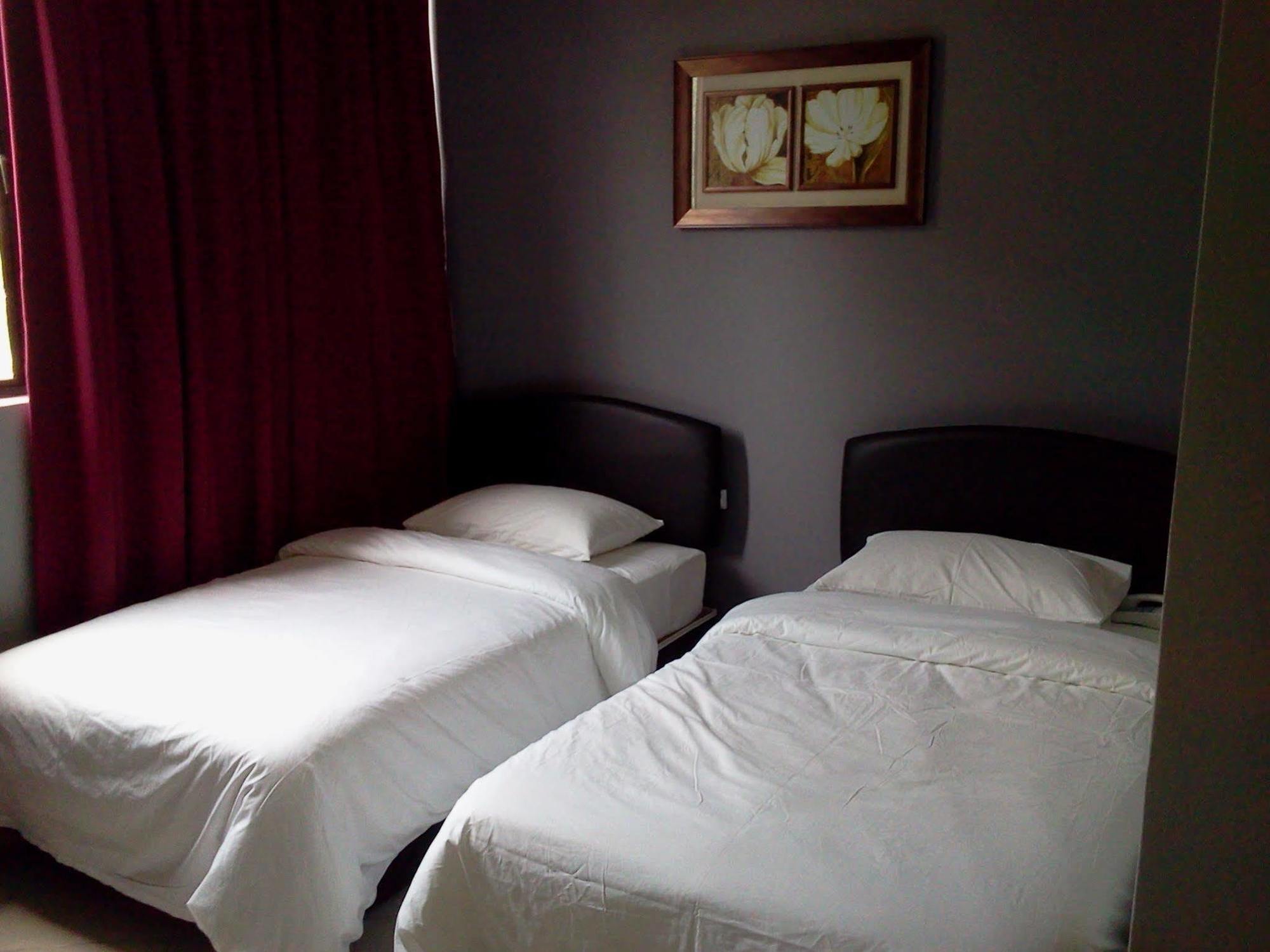Puteri Ampang Hotel Екстер'єр фото